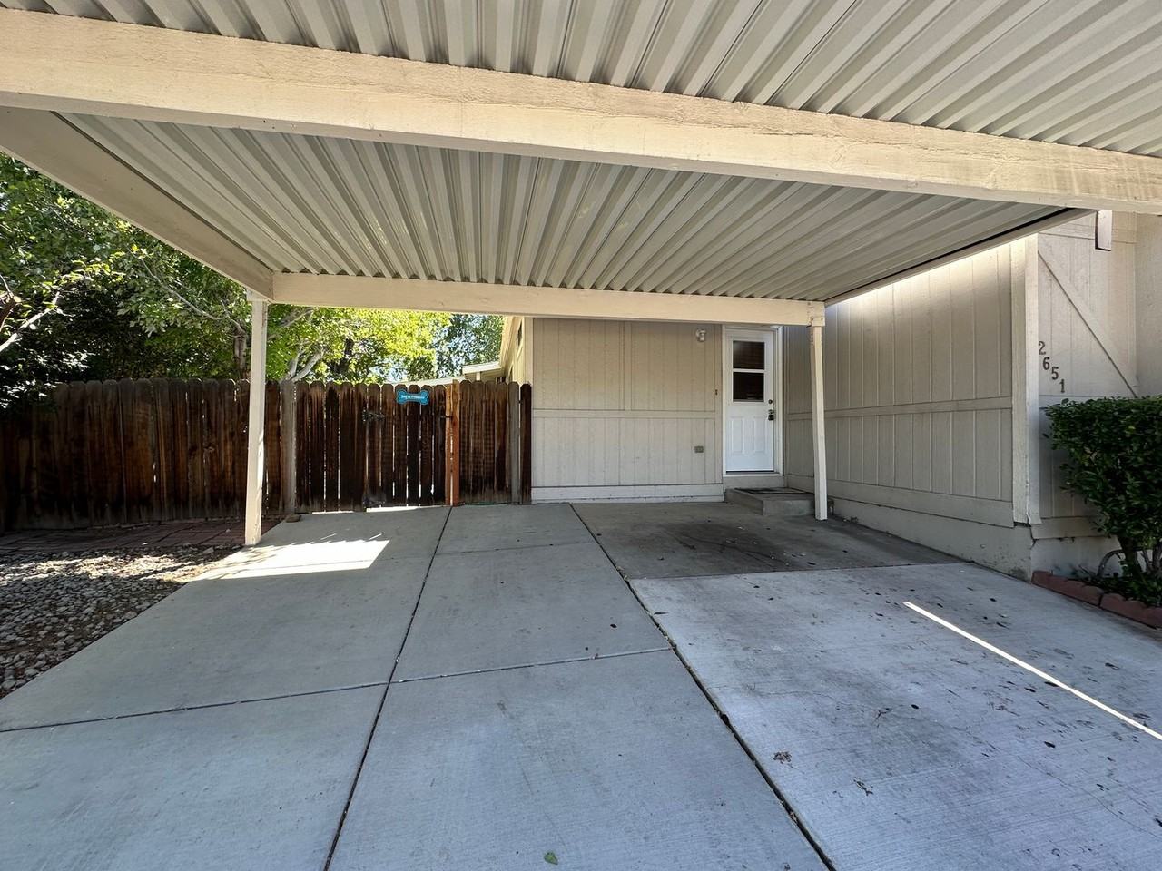 2651 Larkspur St - Photo 3 of 20