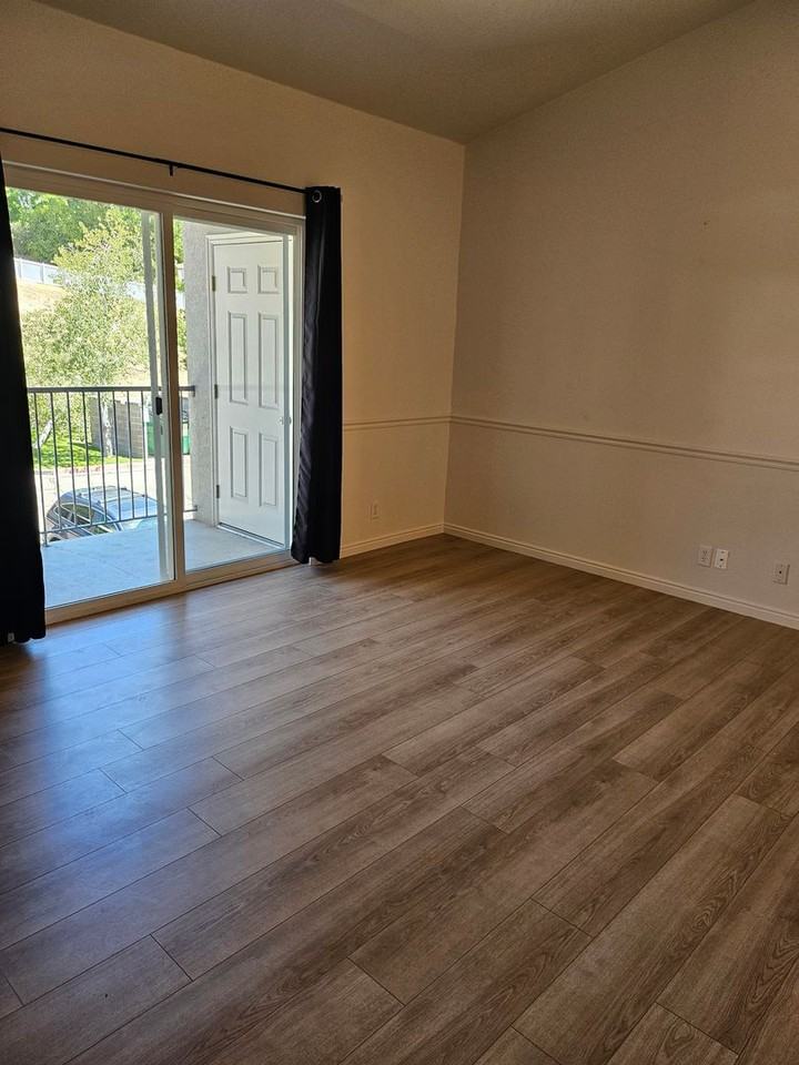1477 S 430 W - Photo 6 of 21