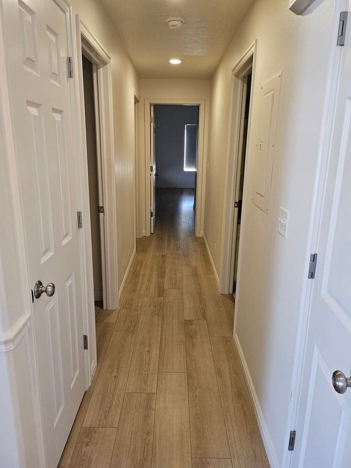 1477 S 430 W - Photo 7 of 21