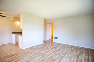 3725 Se Rhine St #A10 - Photo 1 of 1