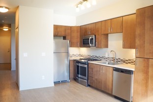 2250 Ne Glisan St #210 - Photo 1 of 1