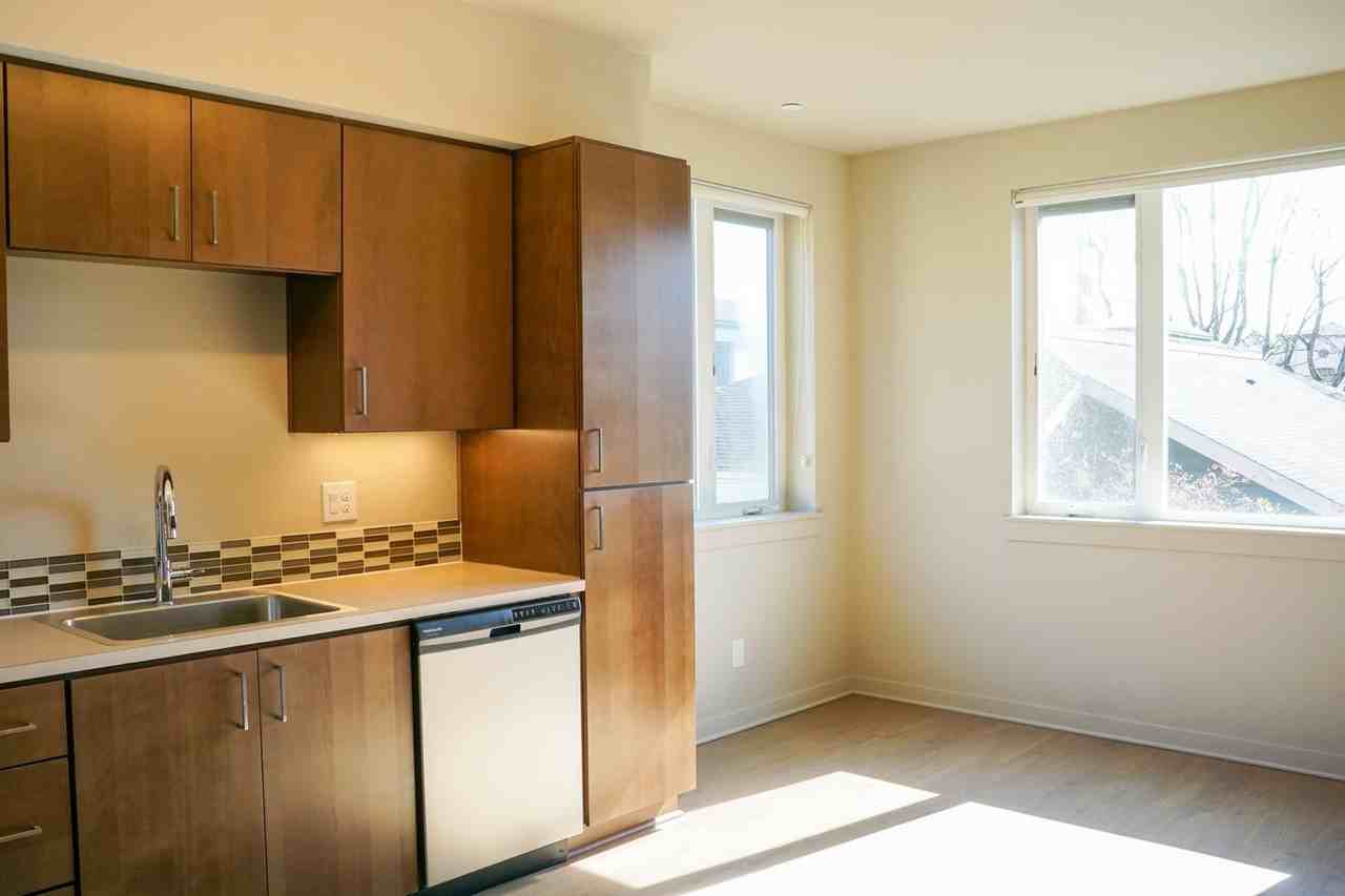 2250 Ne Glisan St #210 - Photo 4 of 13
