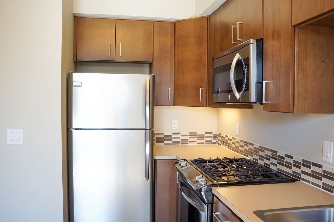 2250 Ne Glisan St #210 - Photo 6 of 13