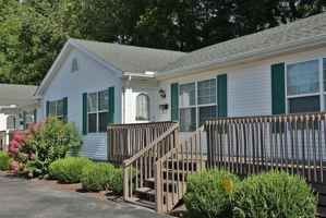 featured image of 501 Lee Street