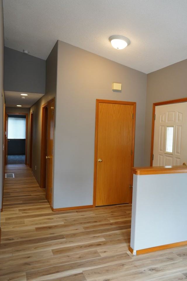 9907 Ne 86th St - Photo 4 of 19