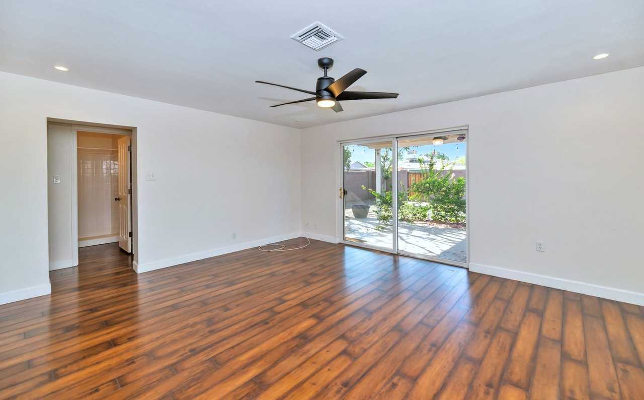 2501 E Highland Ave - Photo 5 of 19