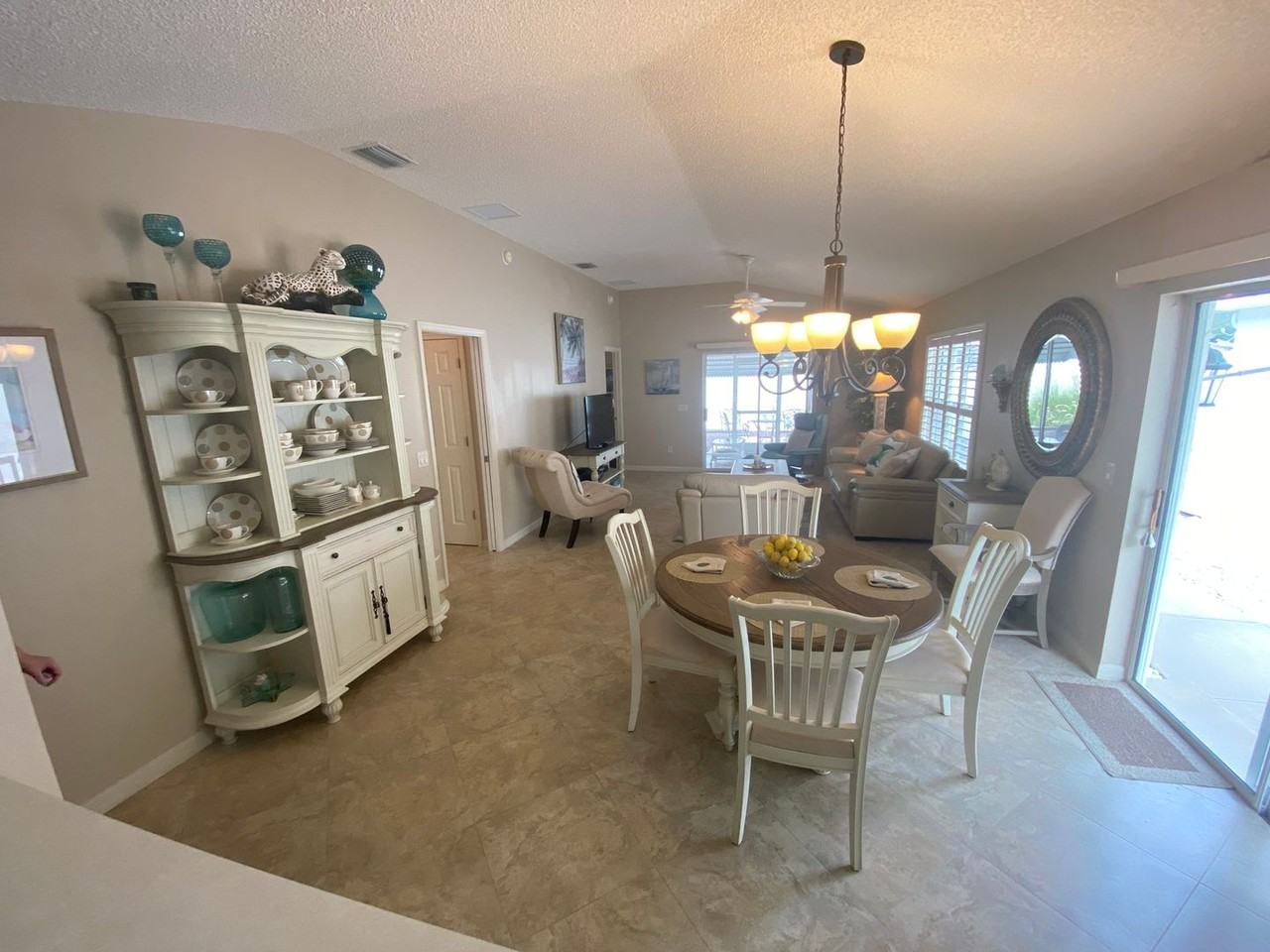 1648 Belle Grove Dr - Photo 5 of 28