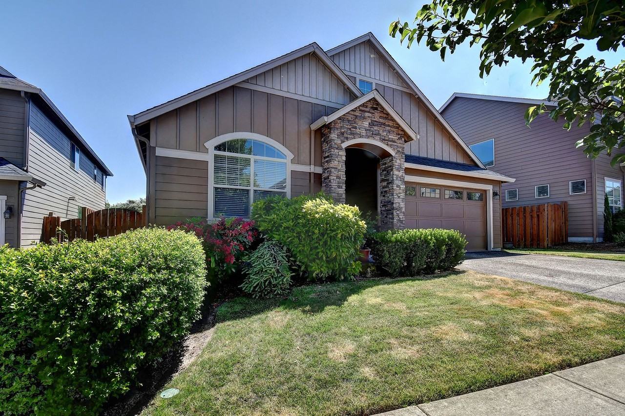 3011 Ne 169th Way - Photo 3 of 38