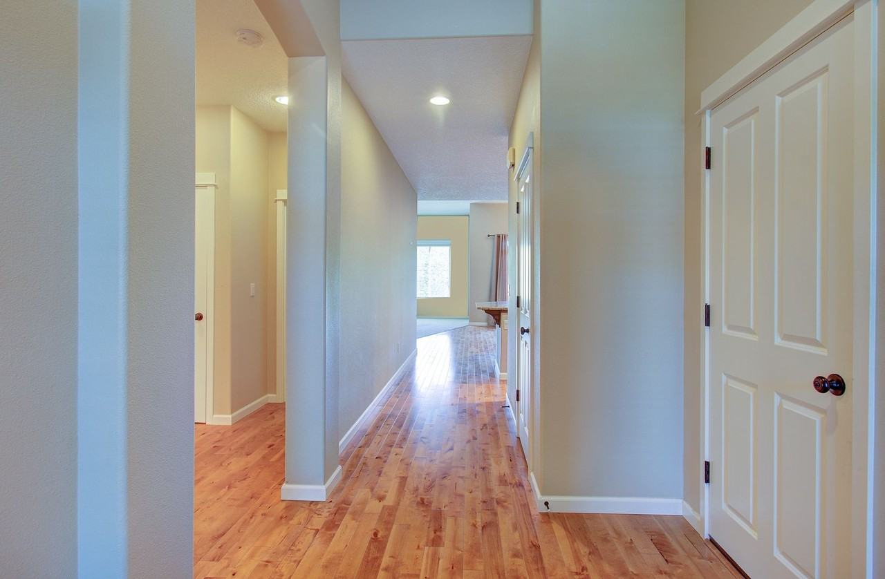 3011 Ne 169th Way - Photo 4 of 38