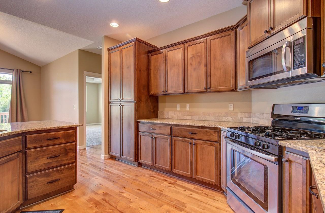 3011 Ne 169th Way - Photo 7 of 38