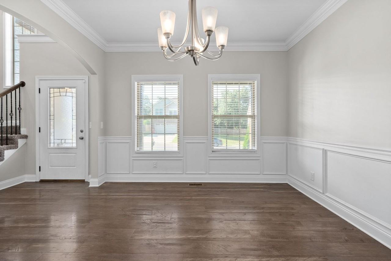 2304 Colston Dr - Photo 7 of 37