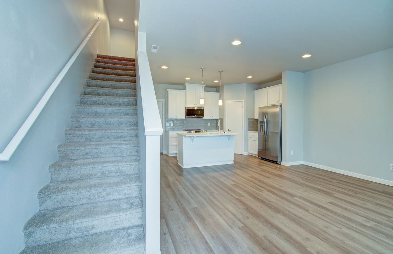 12029 Se 5th St - Photo 4 of 27