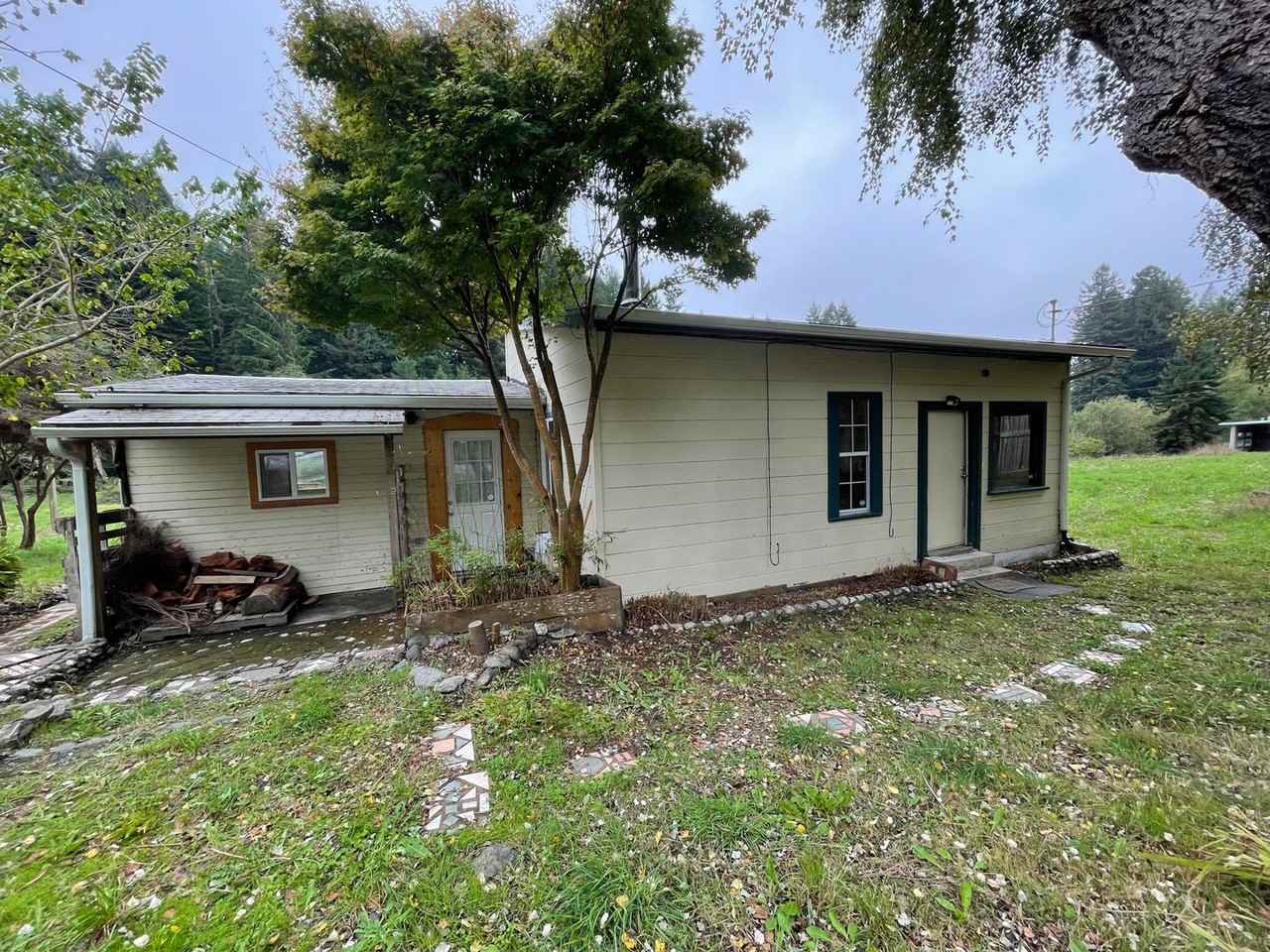 490 Redmond Rd - Photo 2 of 14