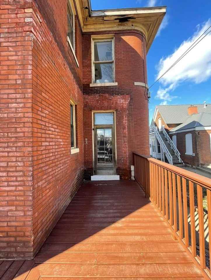 1128-1130 State St. - Photo 2 of 17