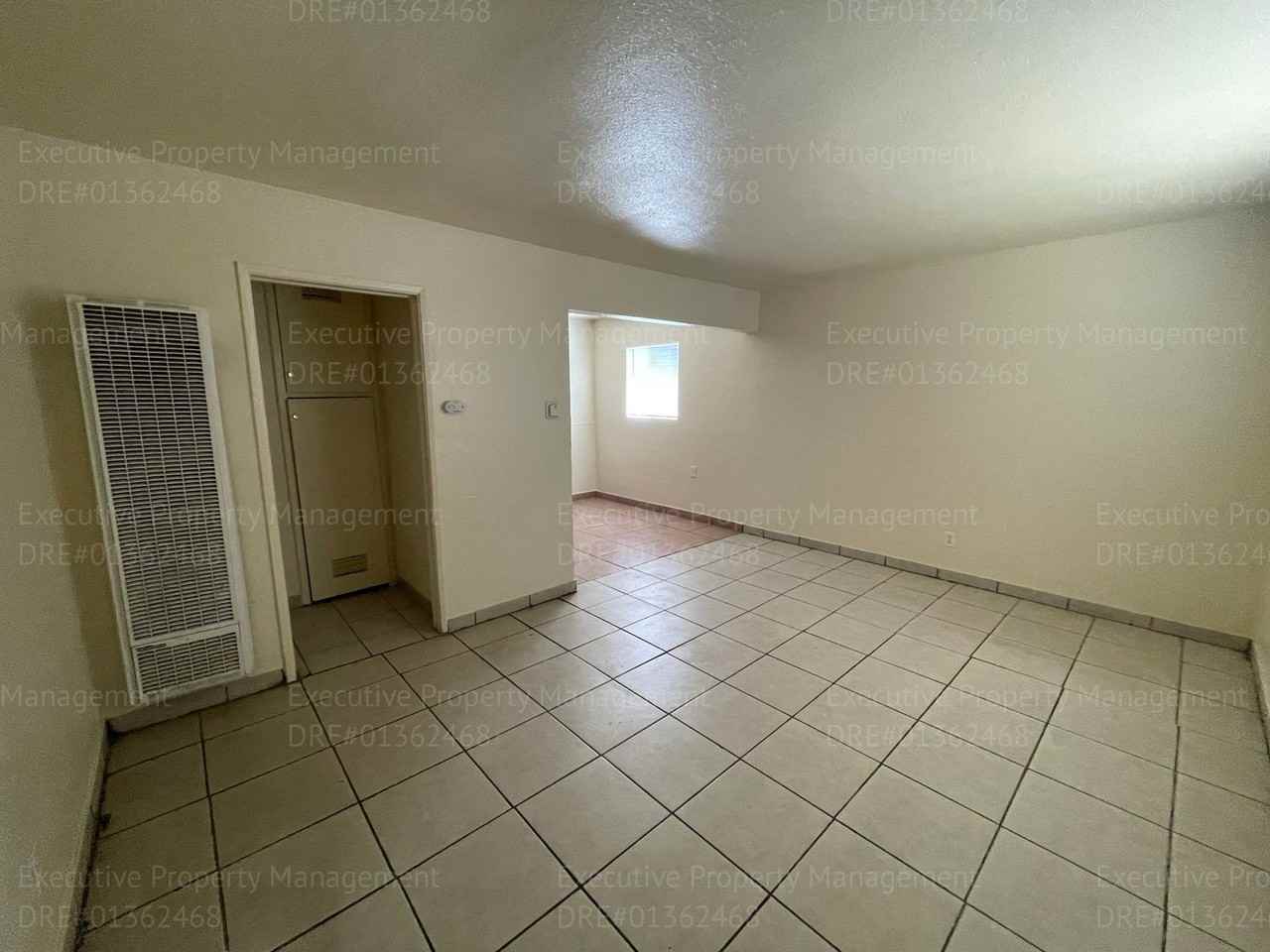 1206 Potomac Ave - Photo 3 of 16