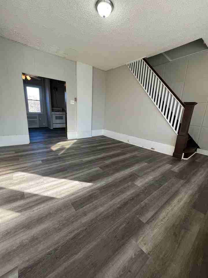 413 E Baltimore Ave - Photo 2 of 22