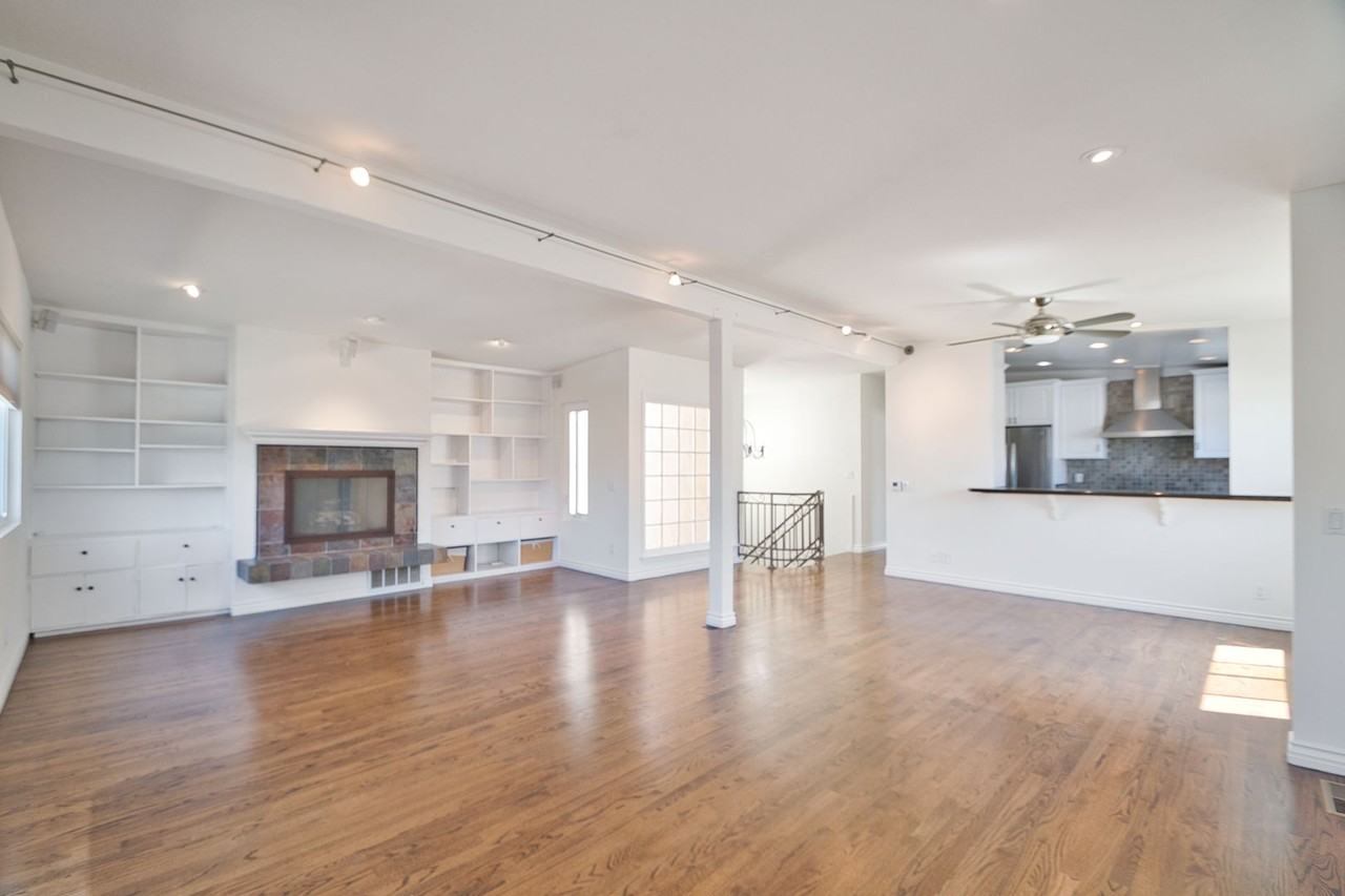 428 Longfellow Ave - Photo 3 of 22
