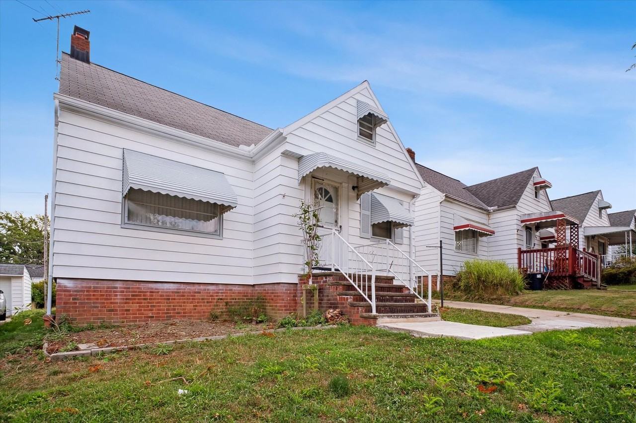 5215 E 115th St - Photo 2 of 25