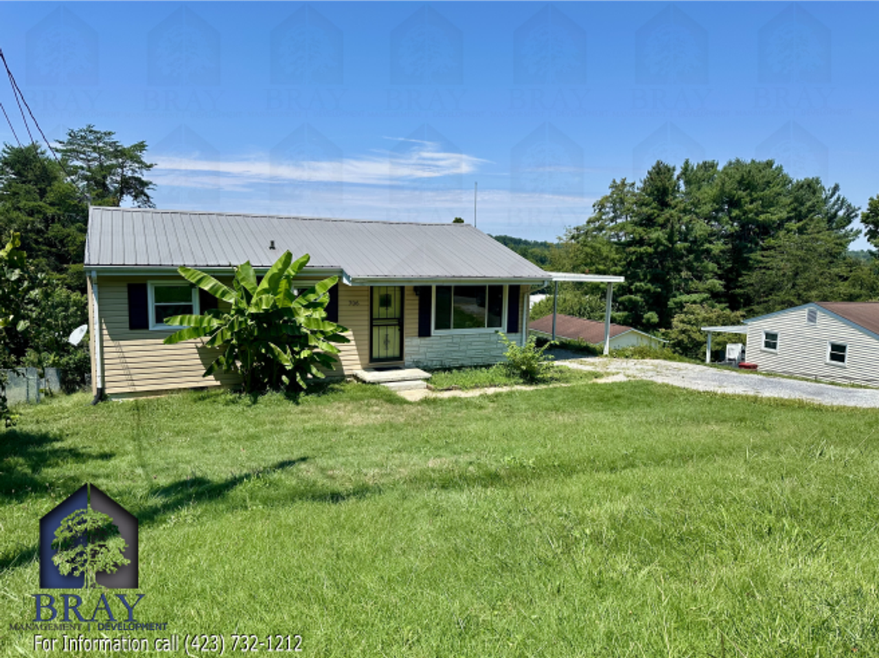 706 706 Meadow View Dr - Photo 2 of 16