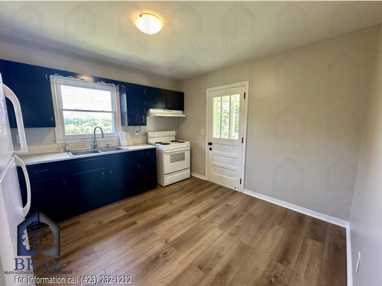 706 706 Meadow View Dr - Photo 4 of 16