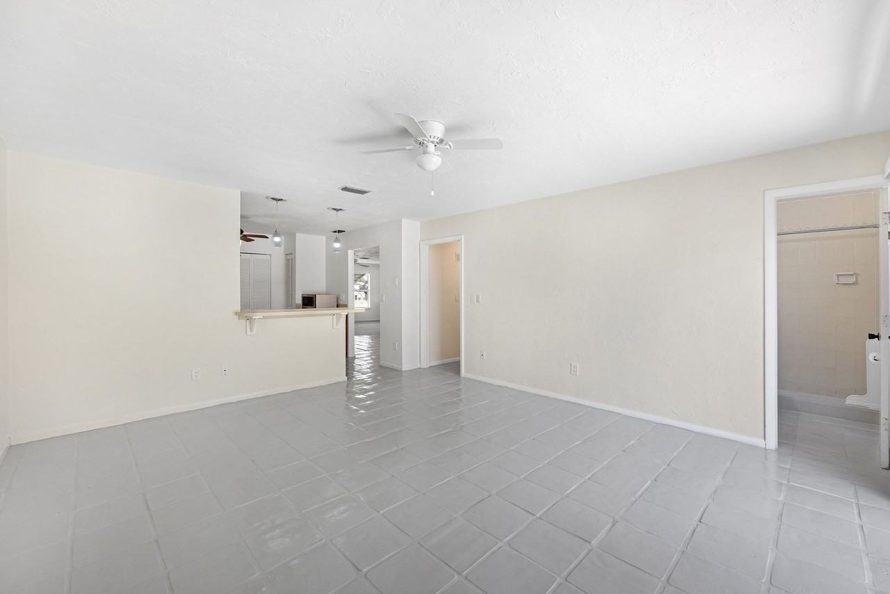 539 107th Ave N - Photo 7 of 16