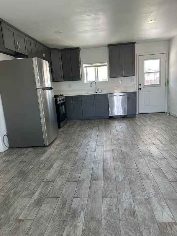3006 E 70th St - Photo 2 of 18