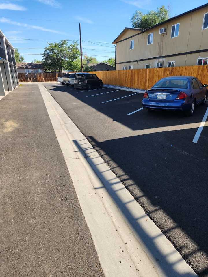 1360 Glenwood Ave #7 - Photo 5 of 15