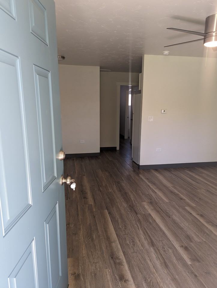 1330 Glenwood Ave #9 - Photo 5 of 14