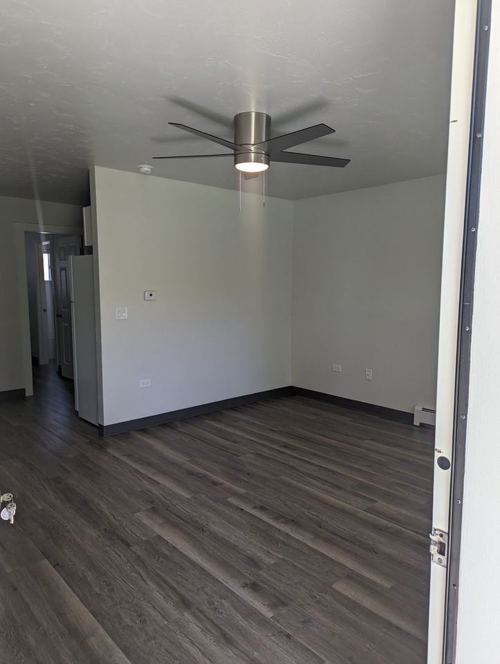 1330 Glenwood Ave #9 - Photo 6 of 14