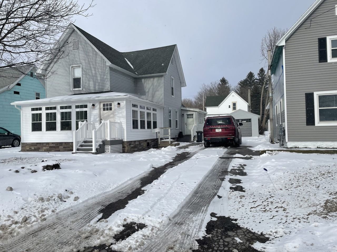 940 W Main St #NA - Photo 2 of 33