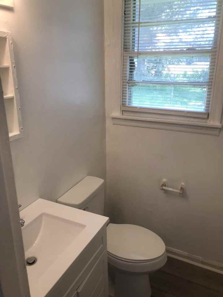 1221 Ferndale Ln #NA - Photo 7 of 9
