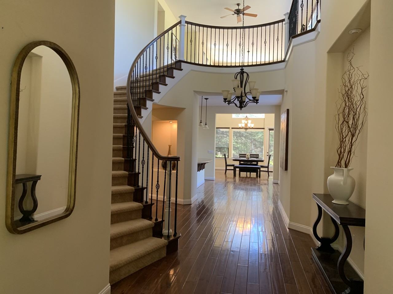 965 Sophie Ct #NA - Photo 2 of 23