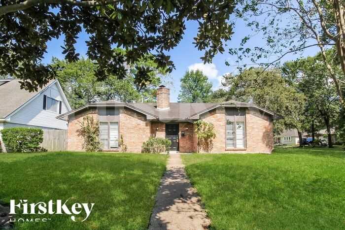 14531 Duncannon Dr - Photo 2 of 15