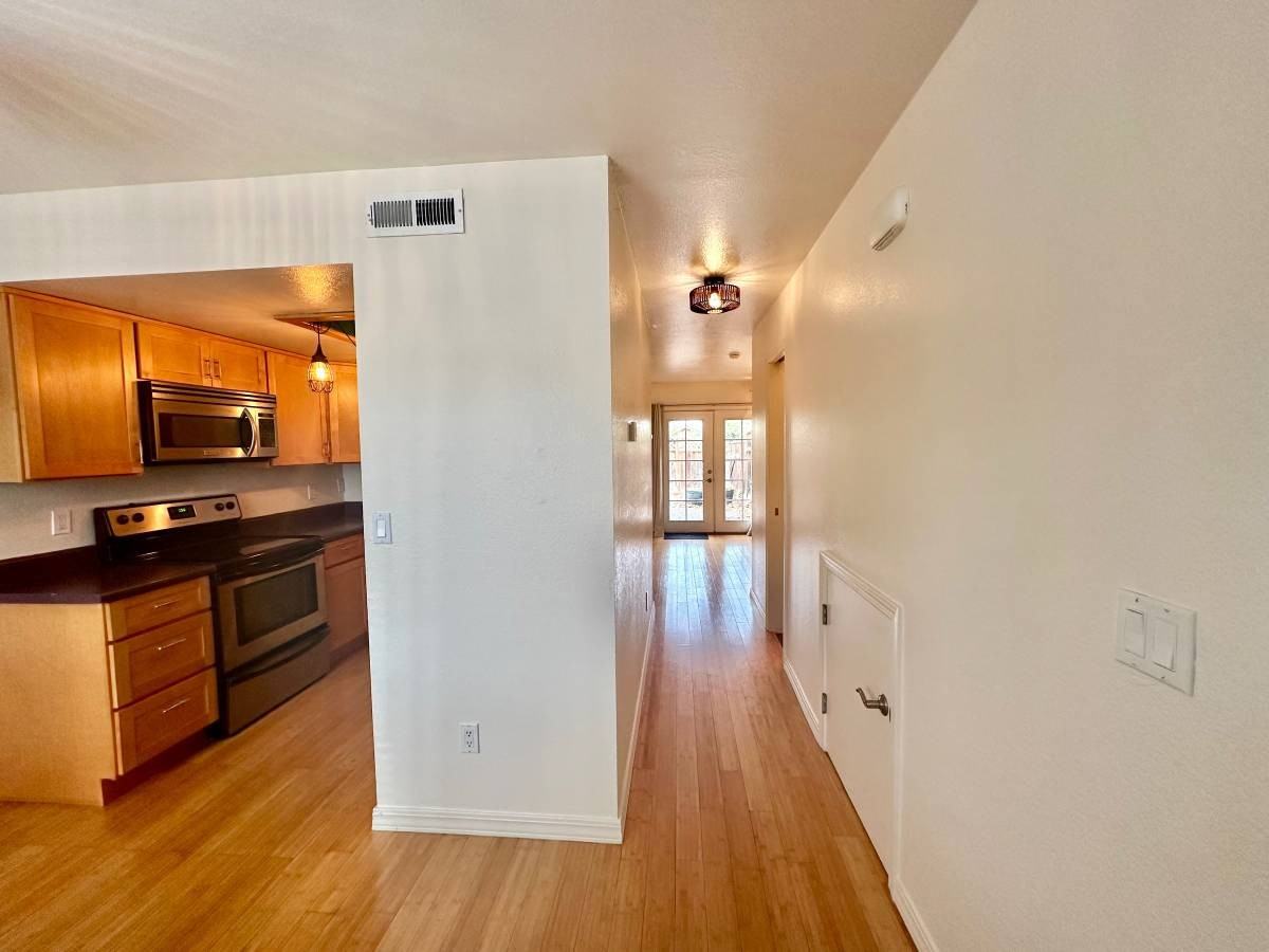 127 E Hersey St #127 - Photo 2 of 16