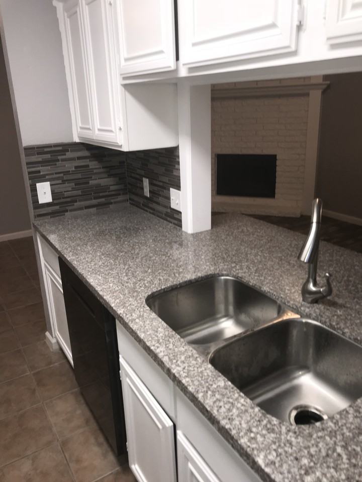 3702 Buffalo Springs Trl #A - Photo 3 of 46