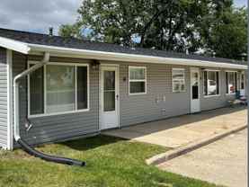 Maple Street 2 Bedroom Apartment with Laundry Hook - Photo 1 of 1