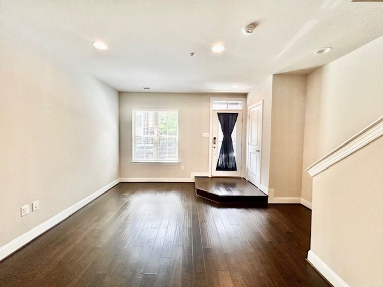 1315 S Quinn St - Photo 5 of 40