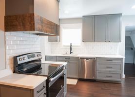 featured image of 901 N Wood Ave