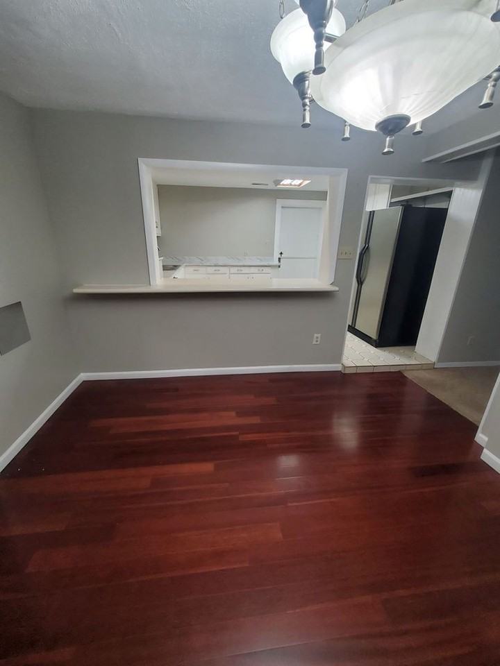 4739 Charles St - Photo 3 of 9