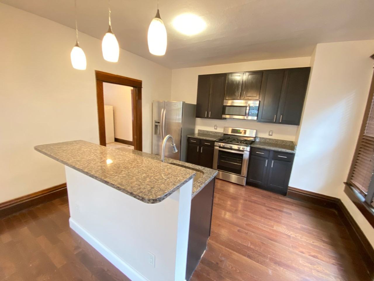 167 E Oakland Ave - Photo 4 of 19