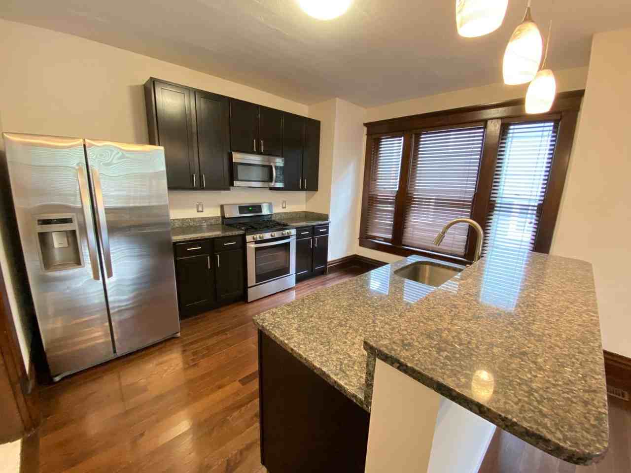 167 E Oakland Ave - Photo 5 of 19