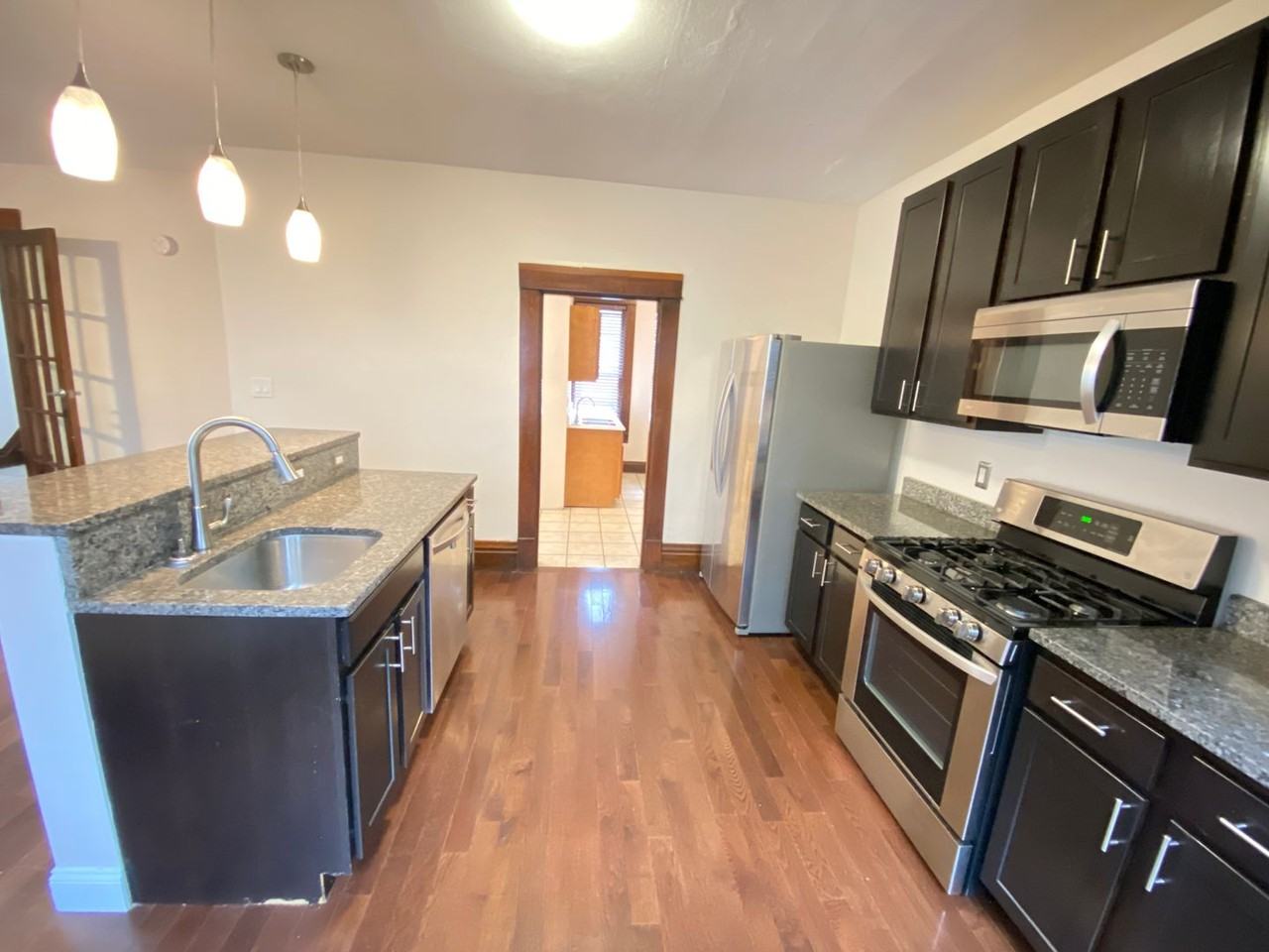 167 E Oakland Ave - Photo 6 of 19