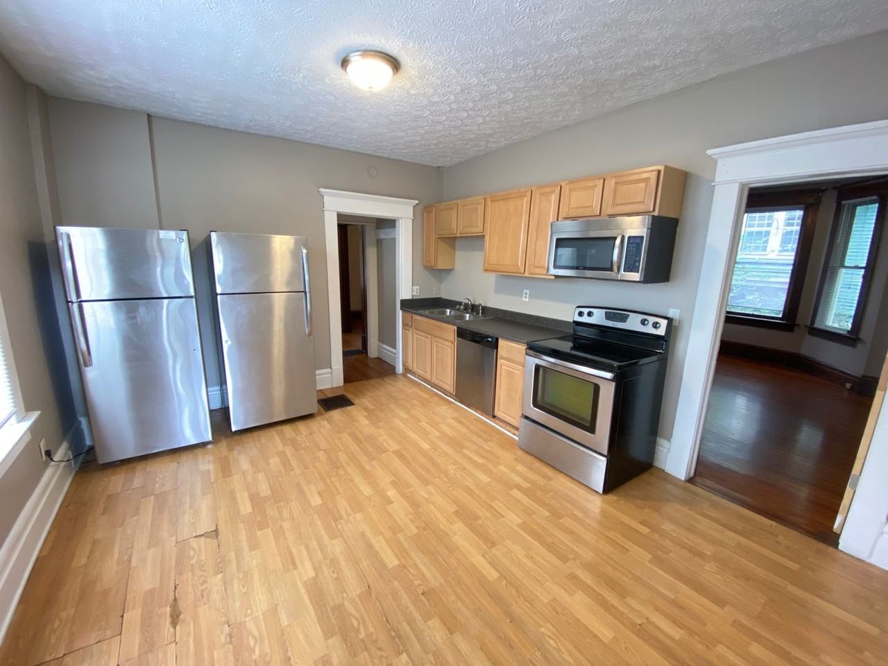 171 E Northwood Ave - Photo 2 of 13