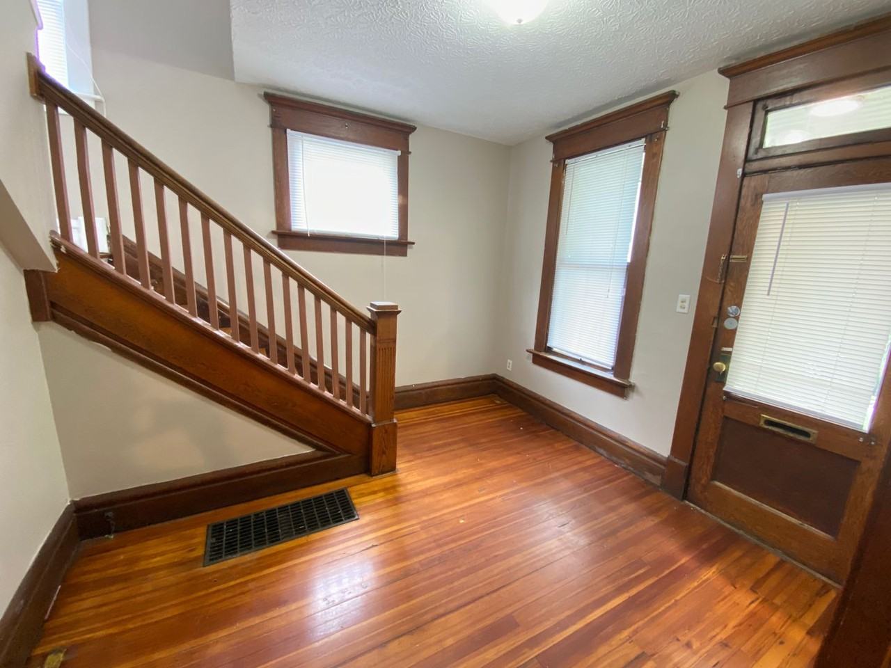 171 E Northwood Ave - Photo 5 of 13