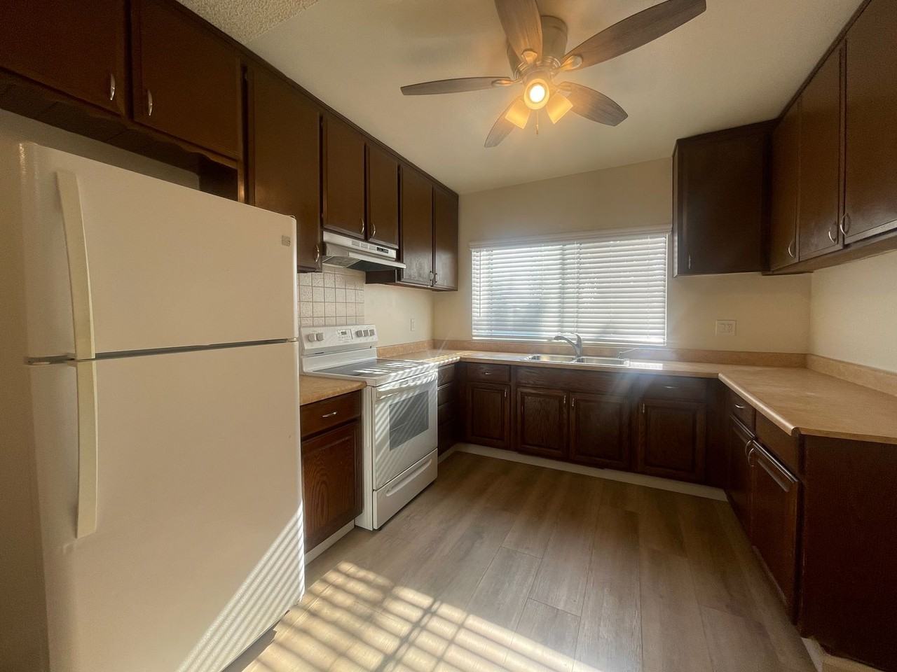 4122 Marlborough Ave #11 - Photo 6 of 14