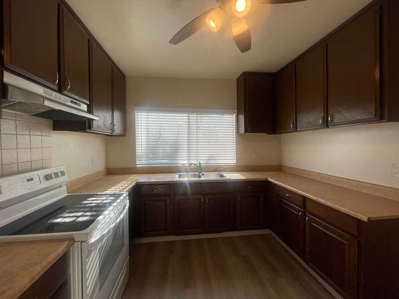 4122 Marlborough Ave #11 - Photo 7 of 14