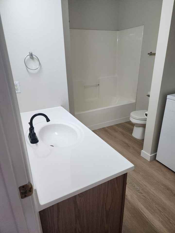 693 Paradise Pl. Fourplex - Photo 3 of 7