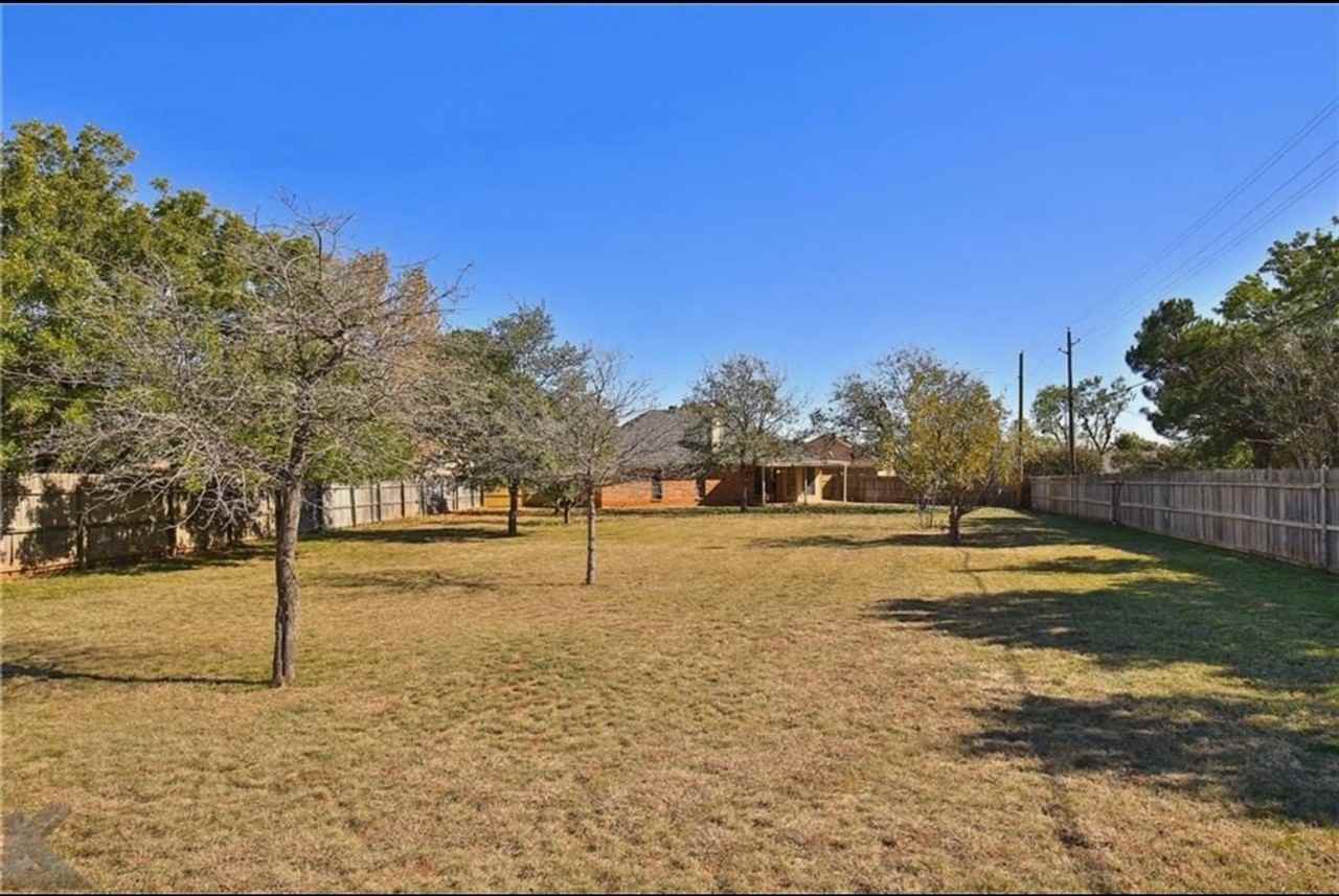 18 Queen Anns Lace - Photo 2 of 26