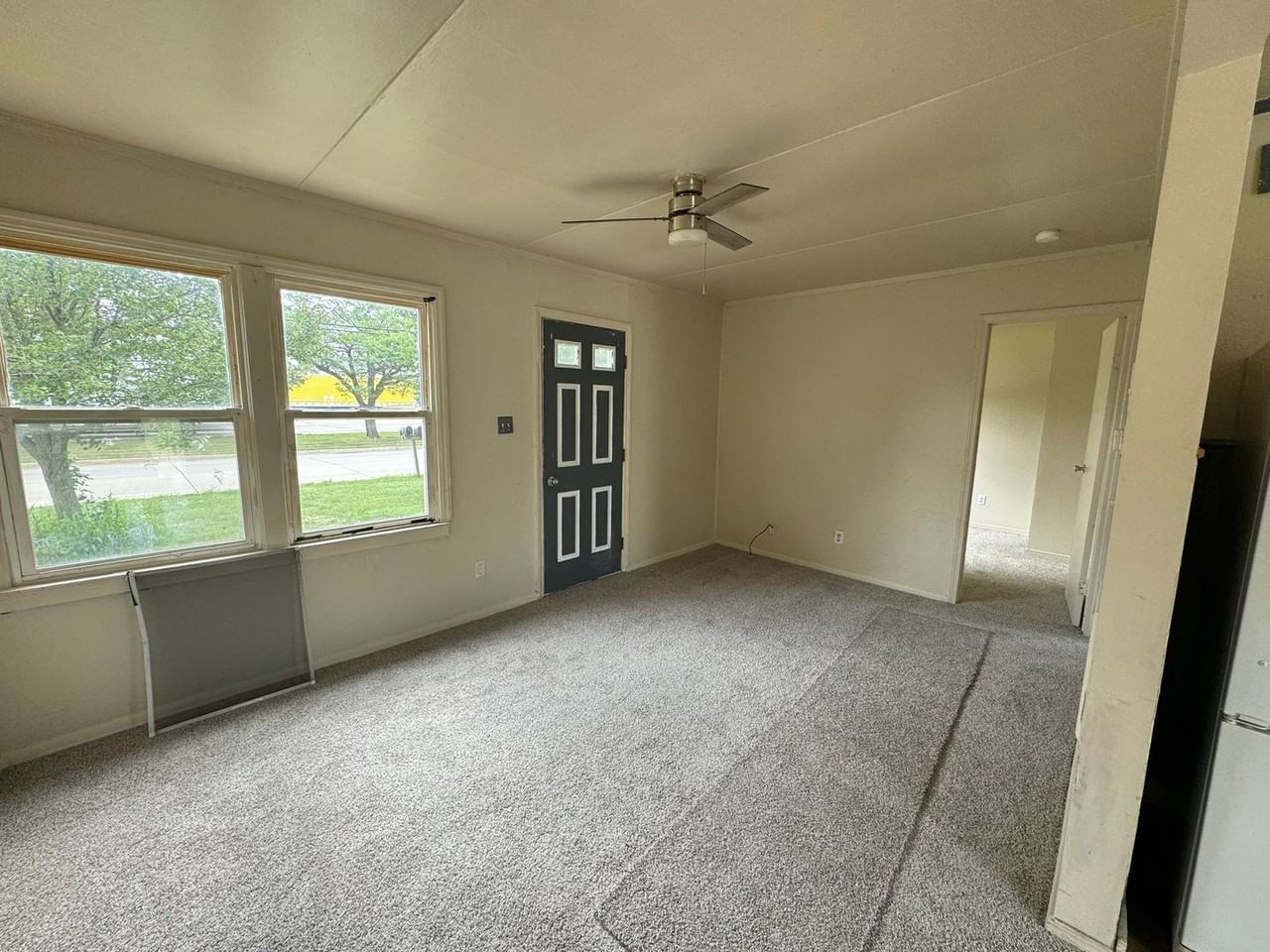 809 Detroit Ave - Photo 2 of 5