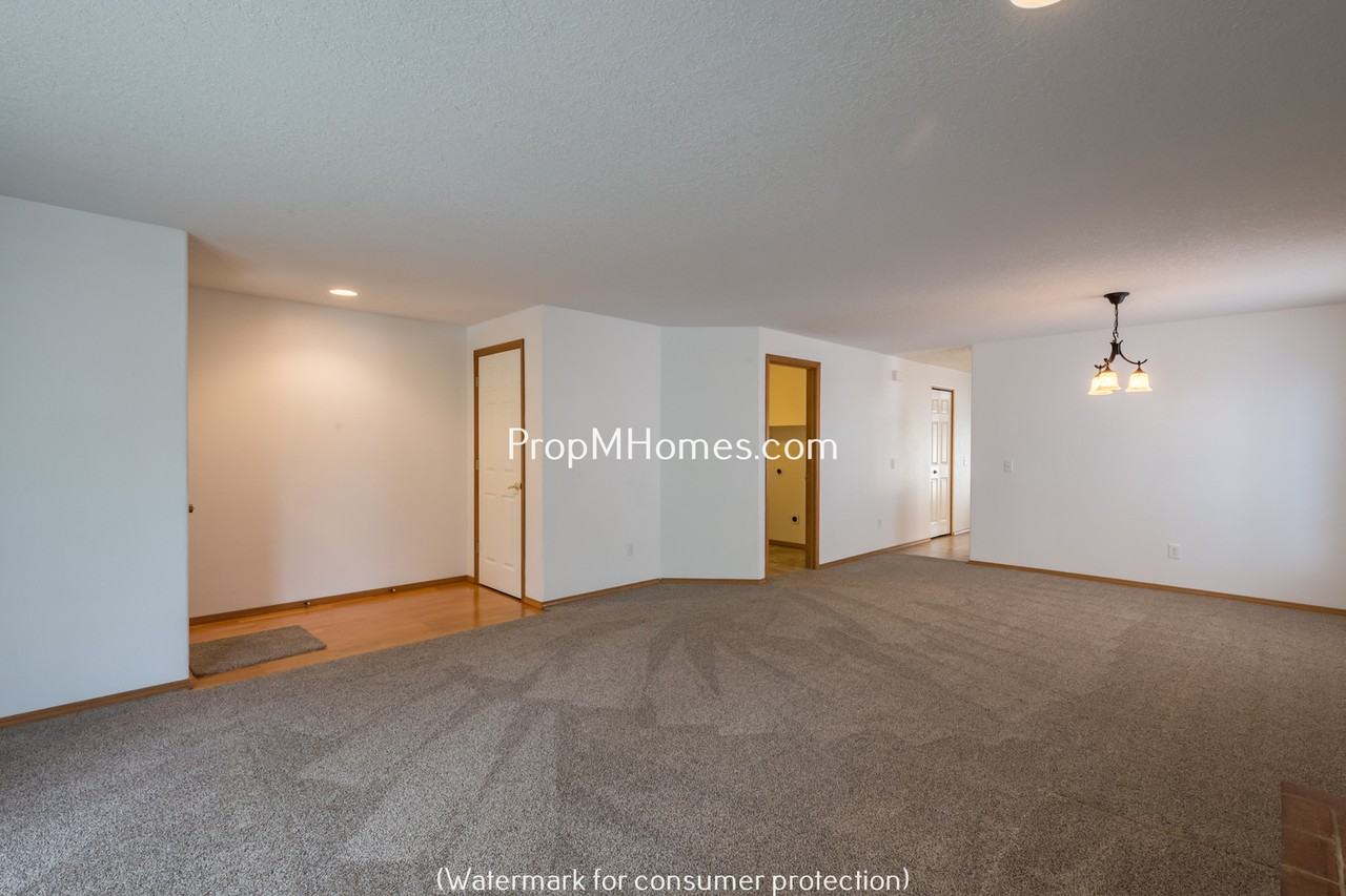 20765 Sw Eggert Way - Photo 4 of 20
